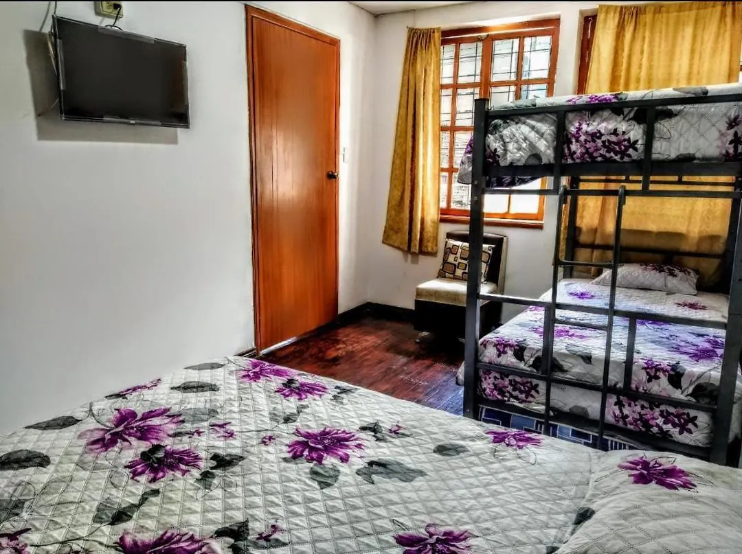 Alquimia Hostal Quito 0*,
